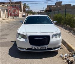 کرایسلەر 300